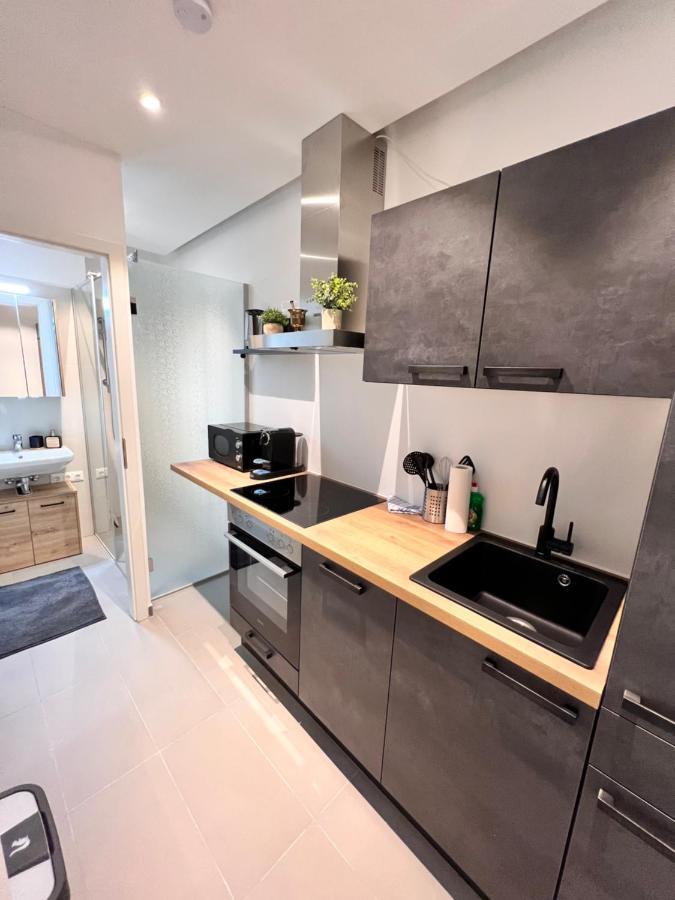 Modern Flat Vienna With Two Rooms Buitenkant foto