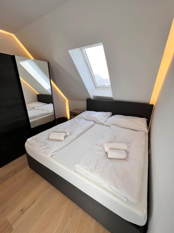 Modern Flat Vienna With Two Rooms Buitenkant foto