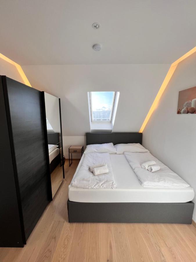 Modern Flat Vienna With Two Rooms Buitenkant foto